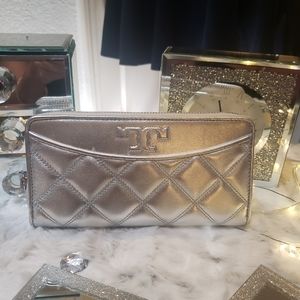 Tory Burch Savanah metallic silver wallet with 8 card slots zip closure
